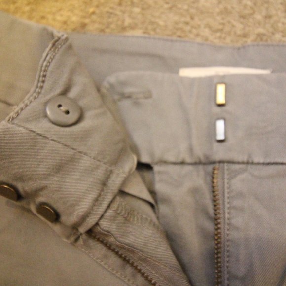 2/$30 LOFT Bermuda Shorts Bundle - Picture 6 of 7